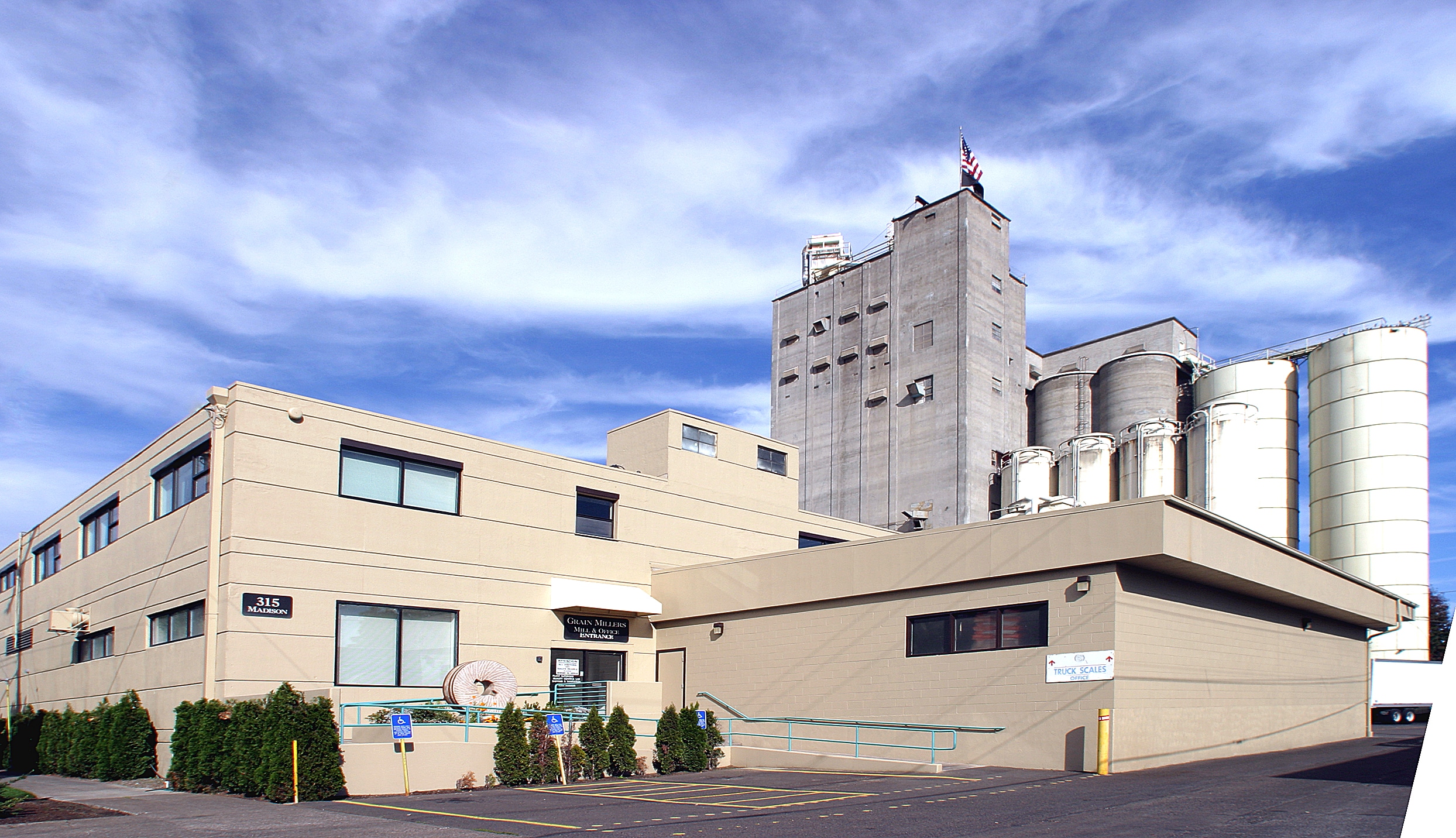 Grain blending facility